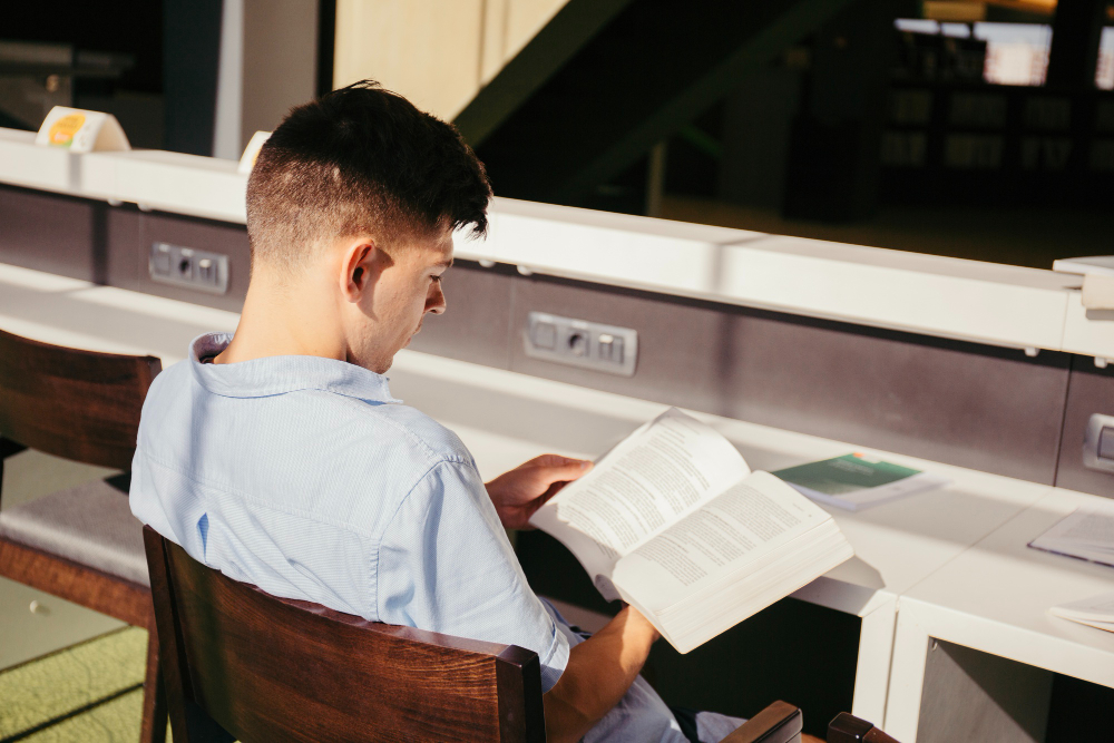 Finian's Community College